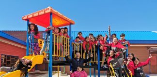 Comunidad educativa de Escuela Rural Bahía Linao se instala en nueva infraestructura