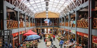 Municipio rebaja cobro de derechos de arriendo a locatarios de la Feria y Mercado municipal de Ancud