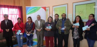 Municipio de Ancud entrega insumos para huertos productivos a vecinos de la comuna