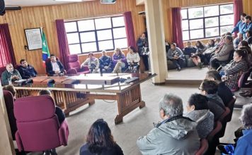 Municipio y locatarios del Mercado Municipal acuerdan continuar funcionamiento pese a reciente siniestro