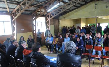 En reunión con dirigentes y vecinos de sectores rurales, alcalde confirma asfaltado de camino Huicha – Caulín