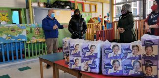 Municipalidad de Ancud hace entrega de pañales a jardín Infantil Paula