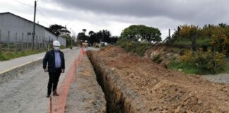 Avanza alcantarillado en calle Felipe de la Rosa