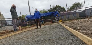 Avanza construcción de multicancha de población 22 de mayo