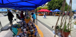 Municipio organiza ferias navideñas con emprendedores locales