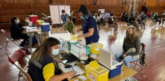 Se inició en Ancud vacunación de trabajadores de la educación