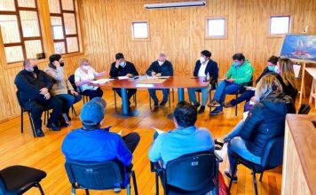 Alcalde de Ancud compromete recursos para nueva Escuela en Chacao