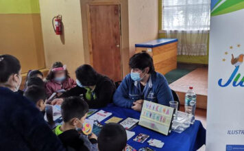 En Día del Estudiante se realiza Feria Juventud Sin Violencia en Escuela Llequén de Ancud.
