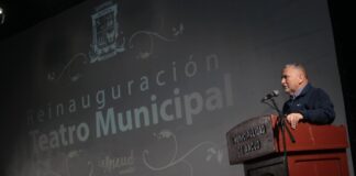 Emotiva reinauguración del Teatro Municipal