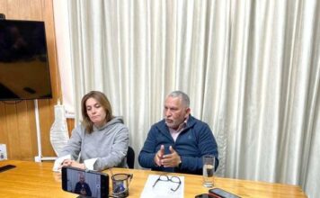 Mineduc ha retenido casi $700 millones a la educación local