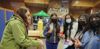 Con feria previenen la violencia escolar en tradicional liceo