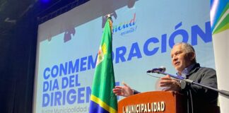 Municipio homenajea a sus dirigentes