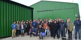 Municipios de Los Ríos conocen experiencia de reciclaje de Ancud