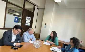 Alcalde de Ancud se reunió con Dirección Nacional del Trabajo para tratar problemática de funcionarios no reconocidos por AP de Educación