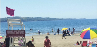 Lechagua avanza para ser la primera playa apta para el baño en Chiloé