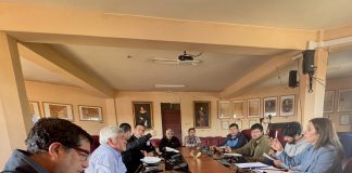 Mesa de aguas servidas busca solución a malos olores en playa Fátima y a falta de alcantarillado