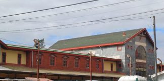 Reparación cubierta Feria Municipal Ancud