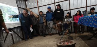 Junta de Vecinos Estero El Dique se Reúne con Autoridades Locales