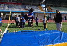 Ancud conmemoró el Día de la Actividad Física con masiva participación estudiantil